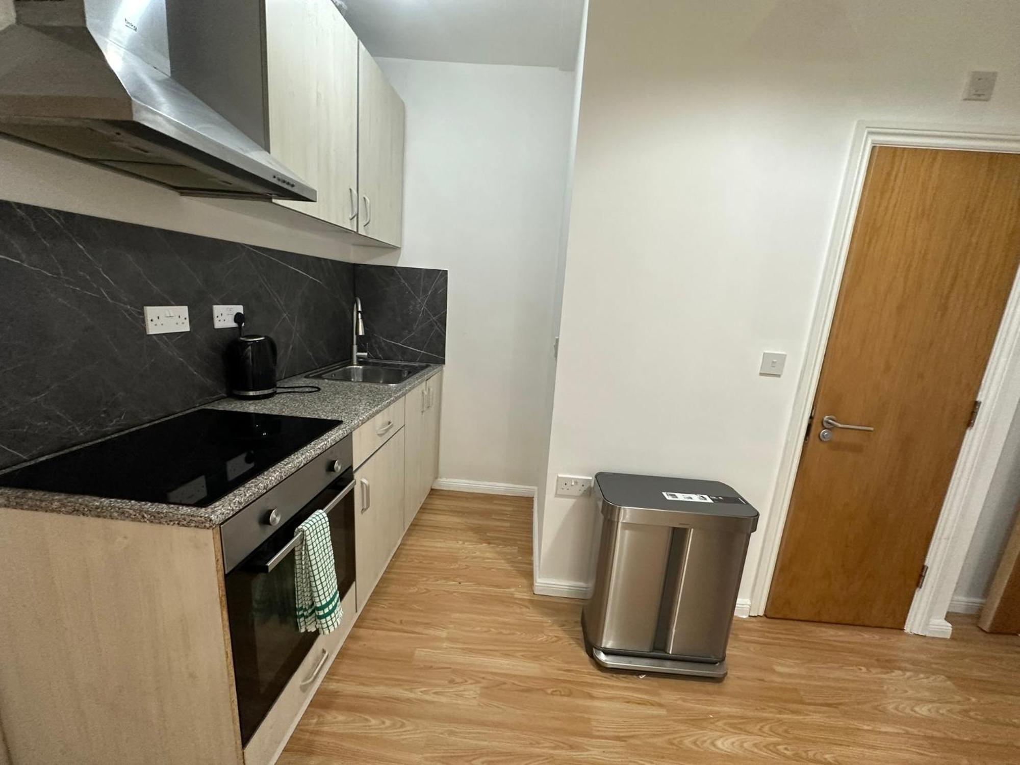 North London A Spacious 7 Bedroom House Accommodating Up To 18 People Complete With Own Gym And Table Tennis ภายนอก รูปภาพ