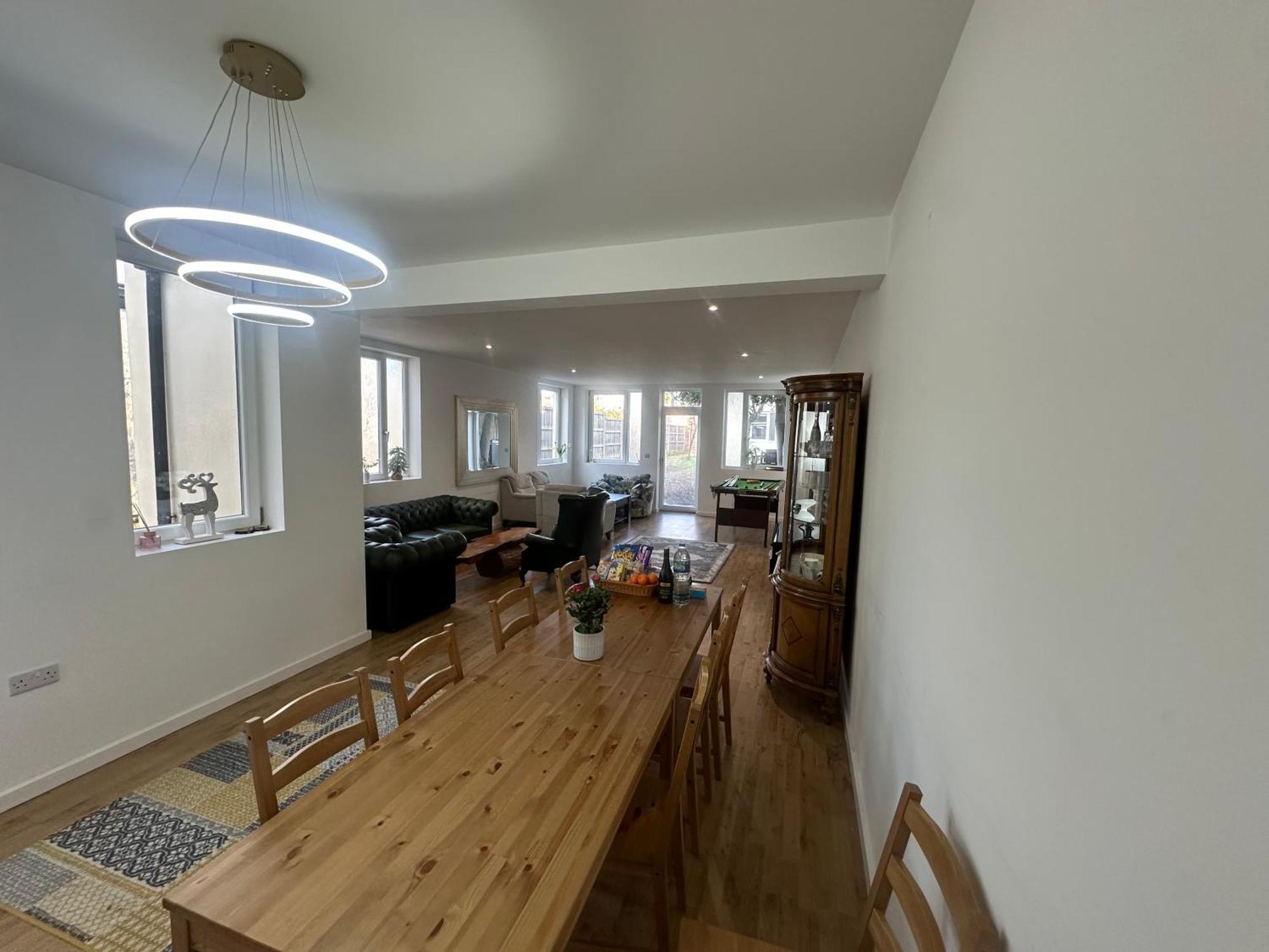 North London A Spacious 7 Bedroom House Accommodating Up To 18 People Complete With Own Gym And Table Tennis ภายนอก รูปภาพ